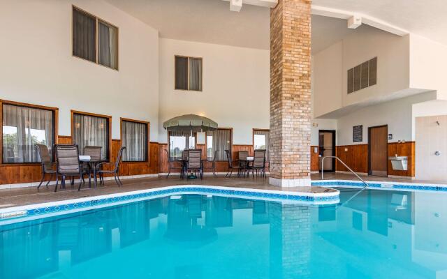 Best Western Plus Howe Inn