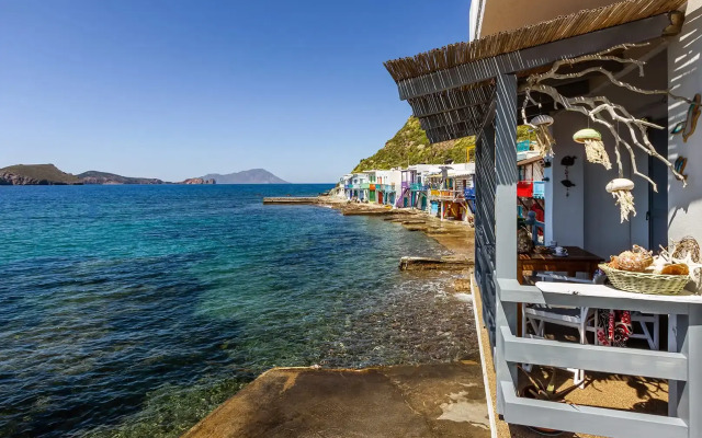 Kalimera & Apoplous Boathouse