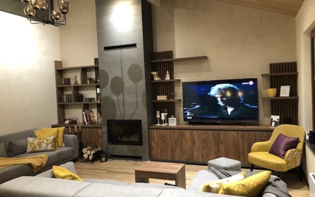 Luxurious Sunset Villa with Pool