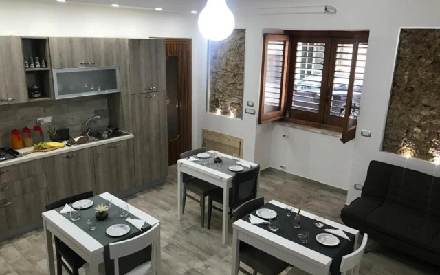 Impeccable 3-Bed House In Vibo Valentia