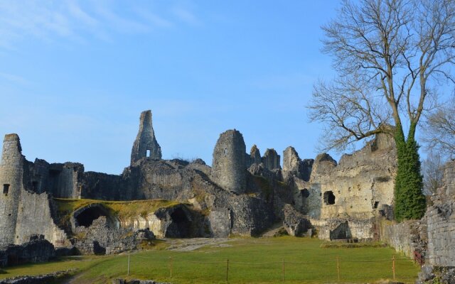 Quaint Holiday Home in Falaen near Maradret Abbey