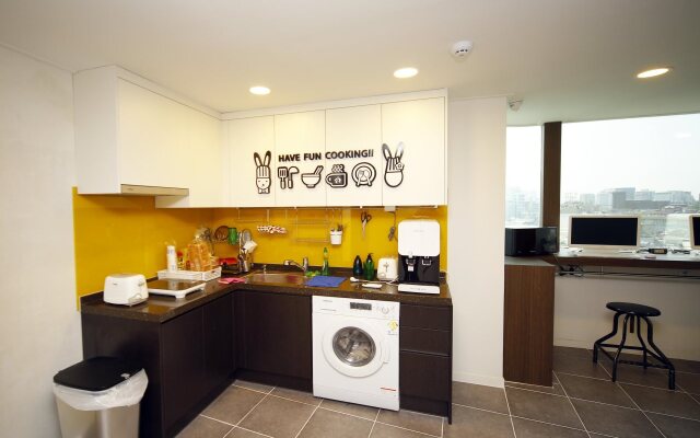 24 Guesthouse Sinchon Avenue