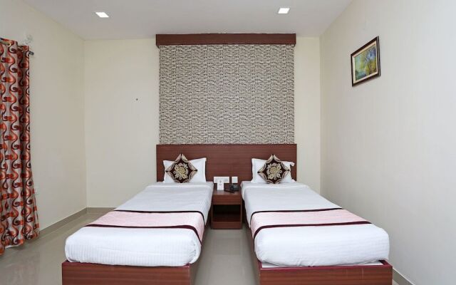 OYO 10271 Hotel Guest INN