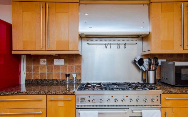 Large Luxury Townhouse in the Centre of Greenwich