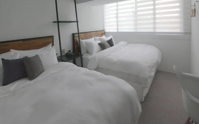 Daan Park Hotel - Hostel