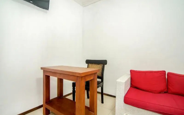 OYO 2339 Jennaira Kost