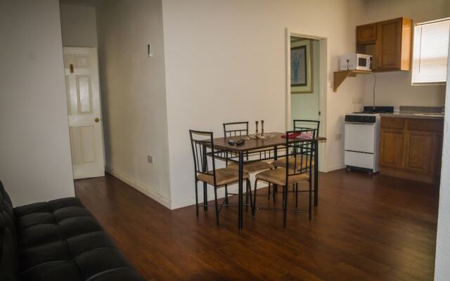 Francein's One Bedroom Suite