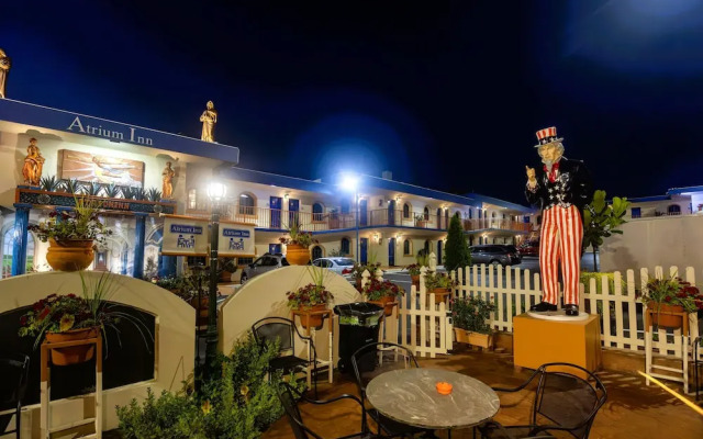 Atrium Inn