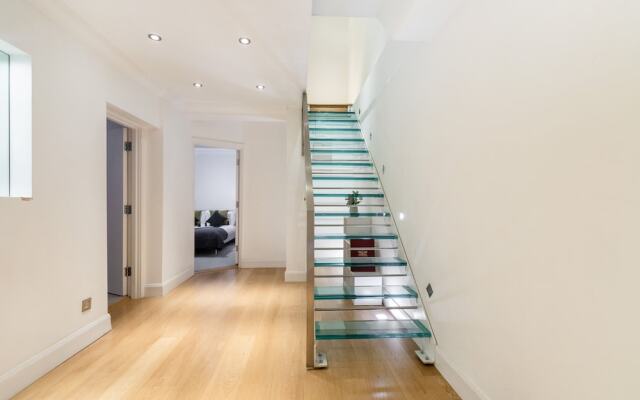 2 Bdr In Knightsbridge By The Residences