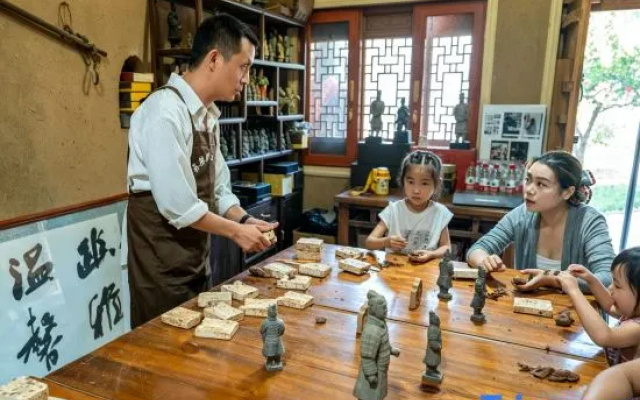 Yaojian Dongtian Homestay (Xi'an Terracotta Army Museum Tourist Area) – People – Xi'an