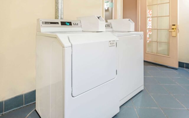 La Quinta Inn & Suites by Wyndham Sherman