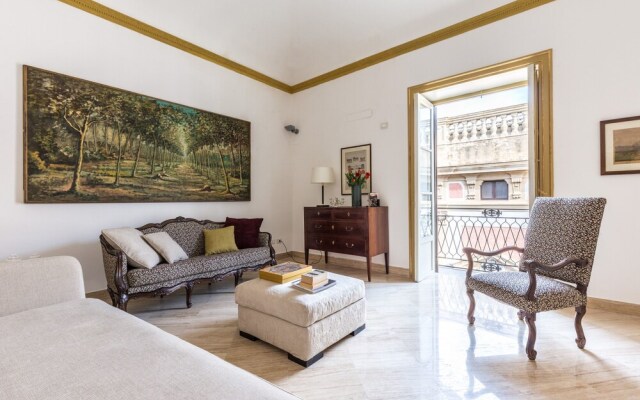 Sant'Elia Prestige Apartment with balcony