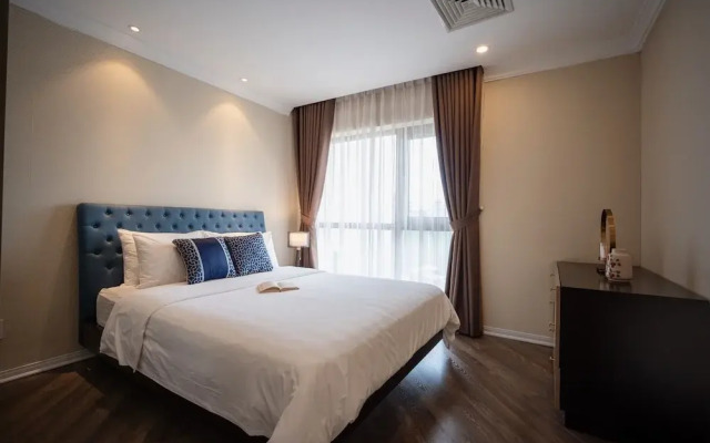 Skyline Tower - Service Apartments