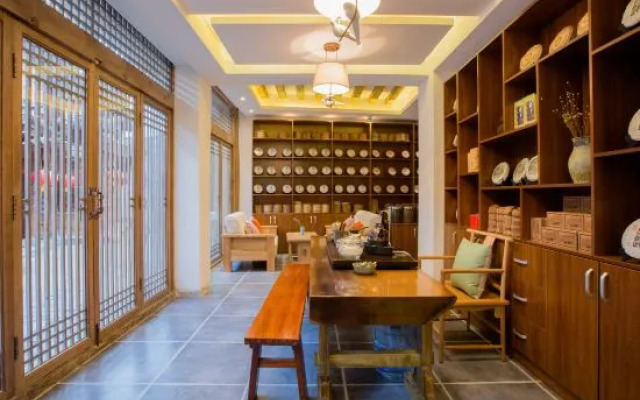 Huazizai Garden Inn