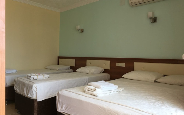 Peri Hotel