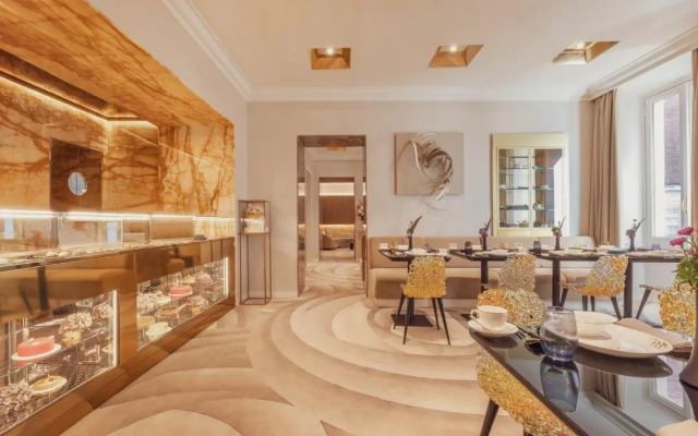 The First Dolce - Preferred Hotels & Resorts