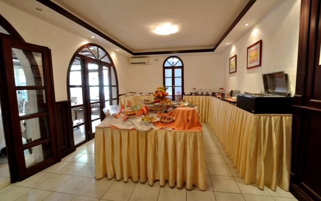 Hotel Djuric