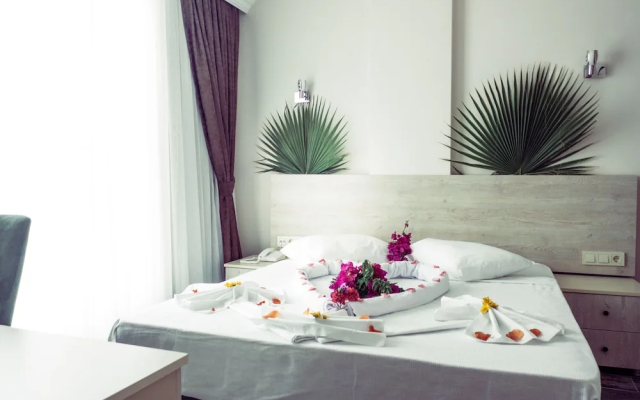 Dream Town Hotel
