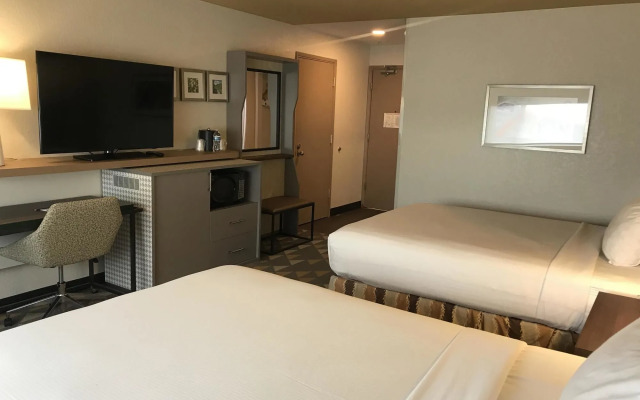 Holiday Inn Tacoma Mall by IHG