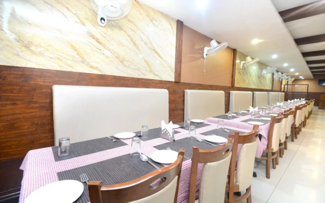 Hotel Pal Regency By OYO Rooms