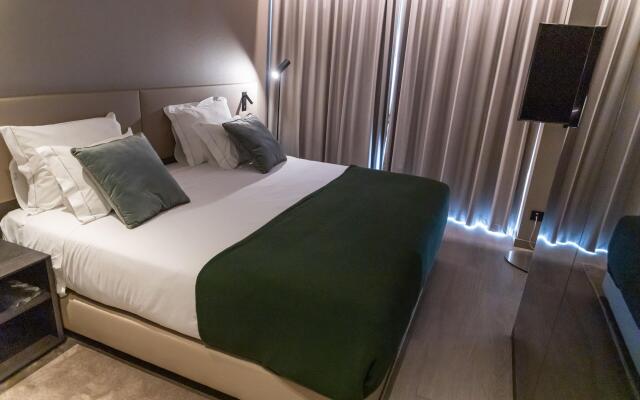 Omid Saldanha Hotel
