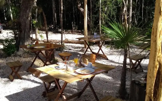 Tooj Cheel Lodge Tulum