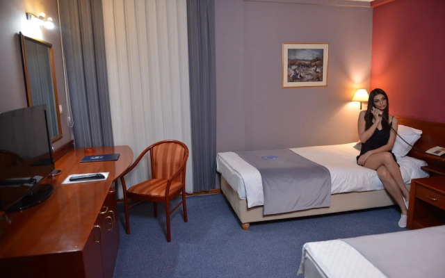 G Hotels