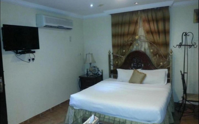 OYO 641 Home Furnished Apartments - 1BHK
