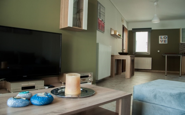 Cozy Flat near Athens City Center
