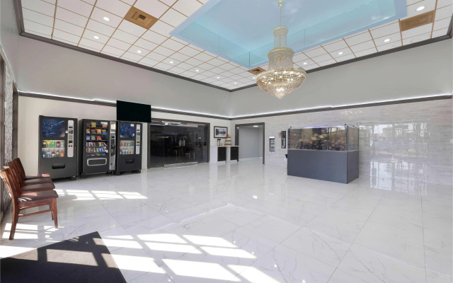 Quality Inn & Suites Artesia