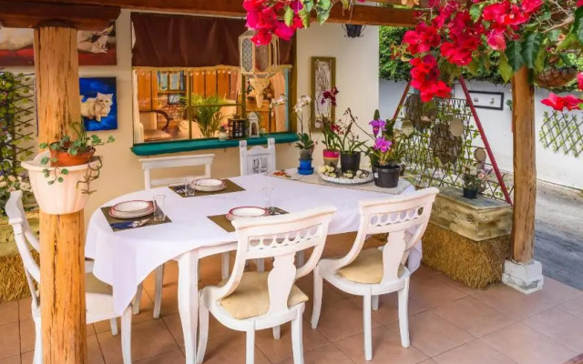 Casa Elalu