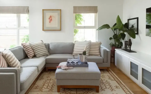 The Iconic Portobello Mews House