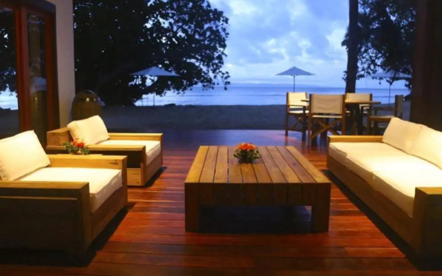 Tides Reach Resort
