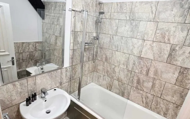 Maes Y Neuadd Country House