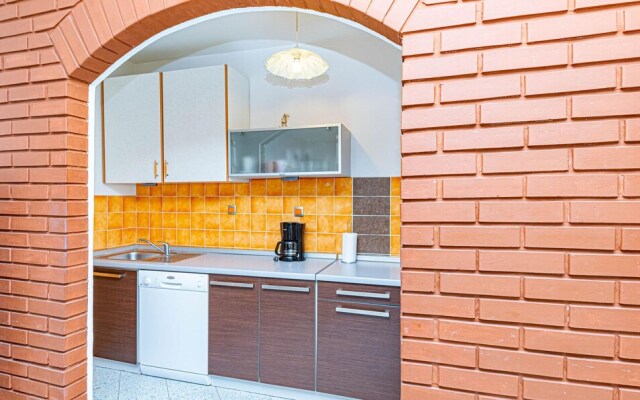 Nice Home in Betina With Wifi and 2 Bedrooms