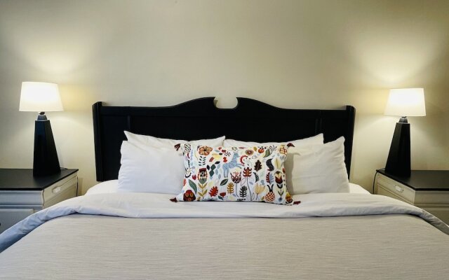 The Piccadilly Motel