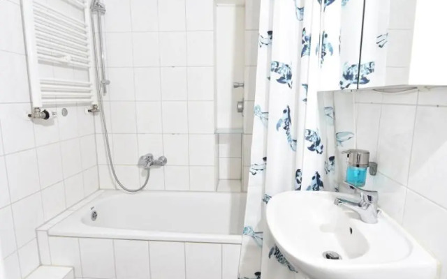 Blue House - Zentral, große Betten, gemütlich