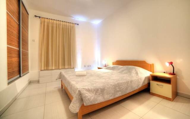 Apartments Orange Medulin