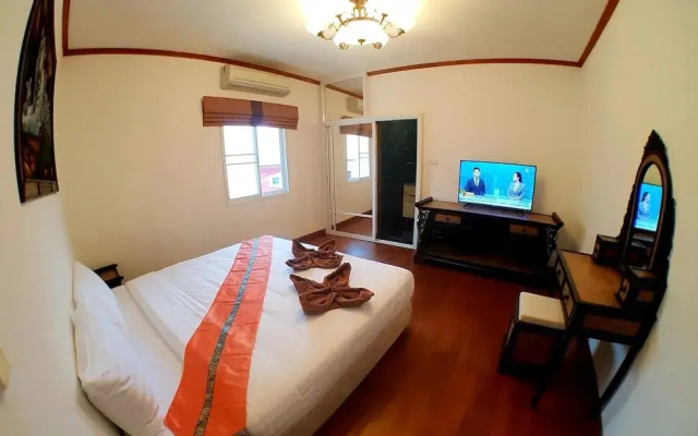JOOPLAND Luxury Pool Villa Pattaya Walking Street
