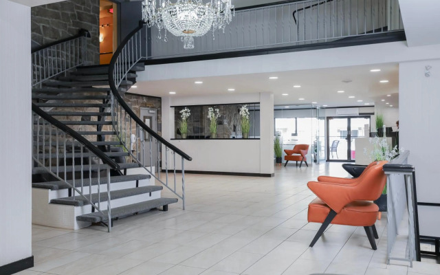 Hotel Universel