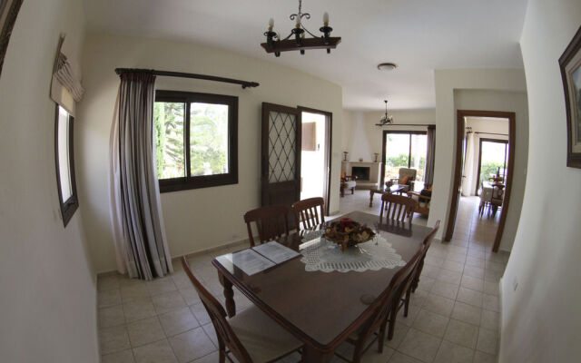 Eve Pissouri Villas