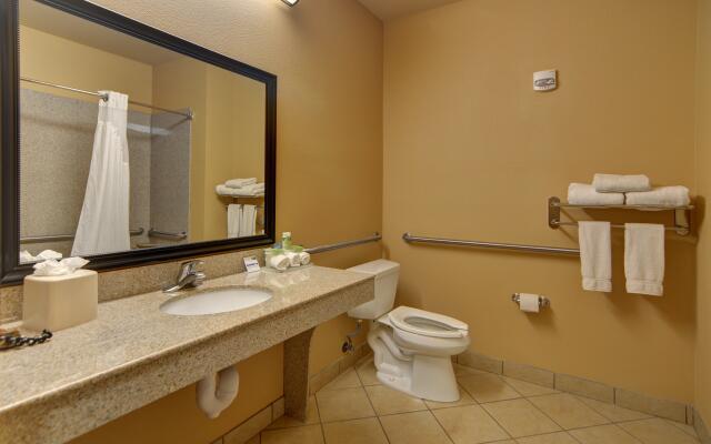 Holiday Inn Express & Suites Altus by IHG