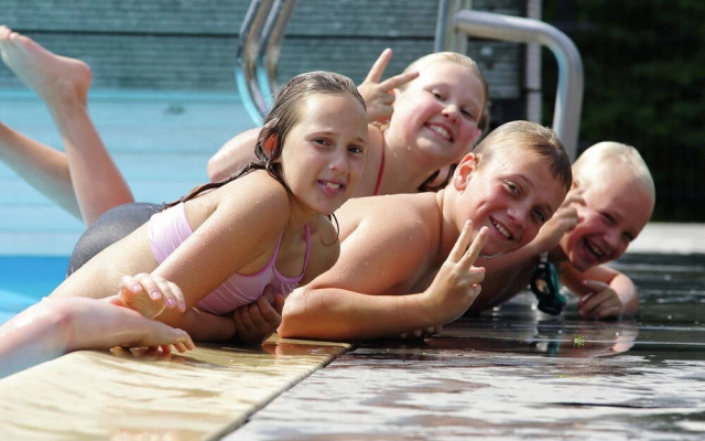 Cozy Chalet With Dishwasher, Surrounded by Forest