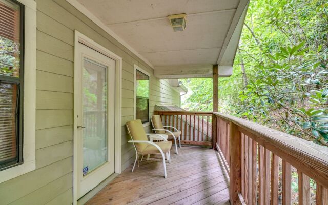 Family-friendly Gatlinburg Home w/ Hot Tub!