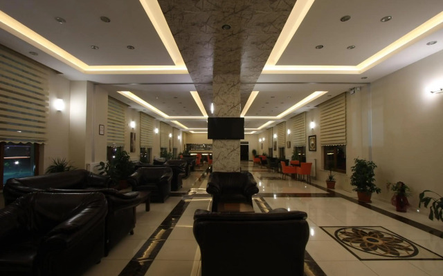 Royal Bilgic Hotel