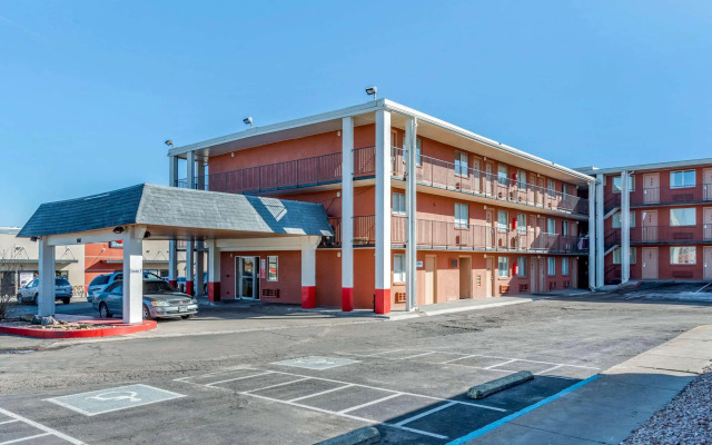 Rodeway Inn Pueblo