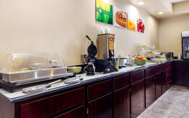 Quality Inn & Suites - Granbury