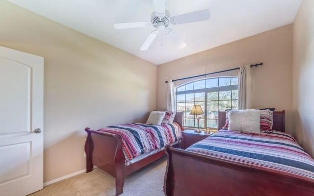 12th 205 - 2 Br Condo