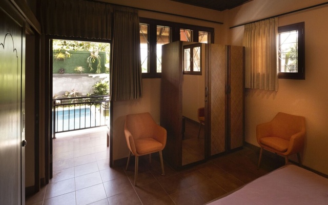 Kemangi Apartments and Yoga Space – Guest Rooms – Ubud