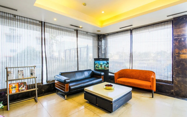 Fabhotel The Pinnacle